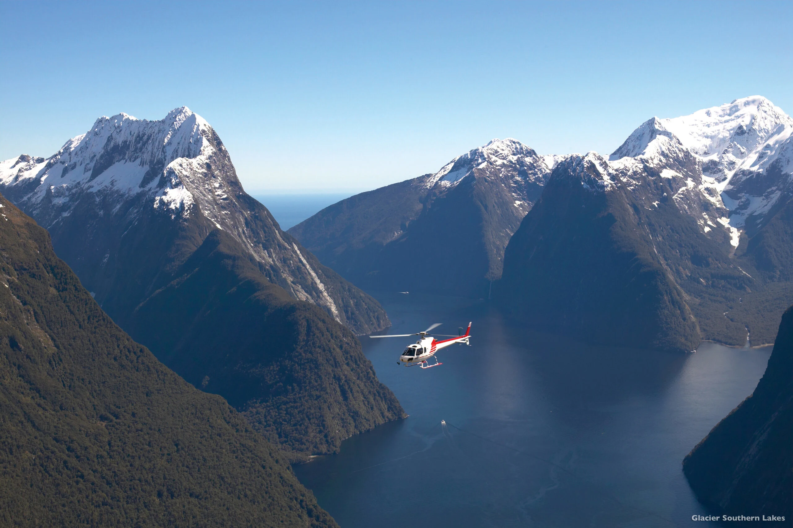 229424-milford-sound-fiordland-scaled